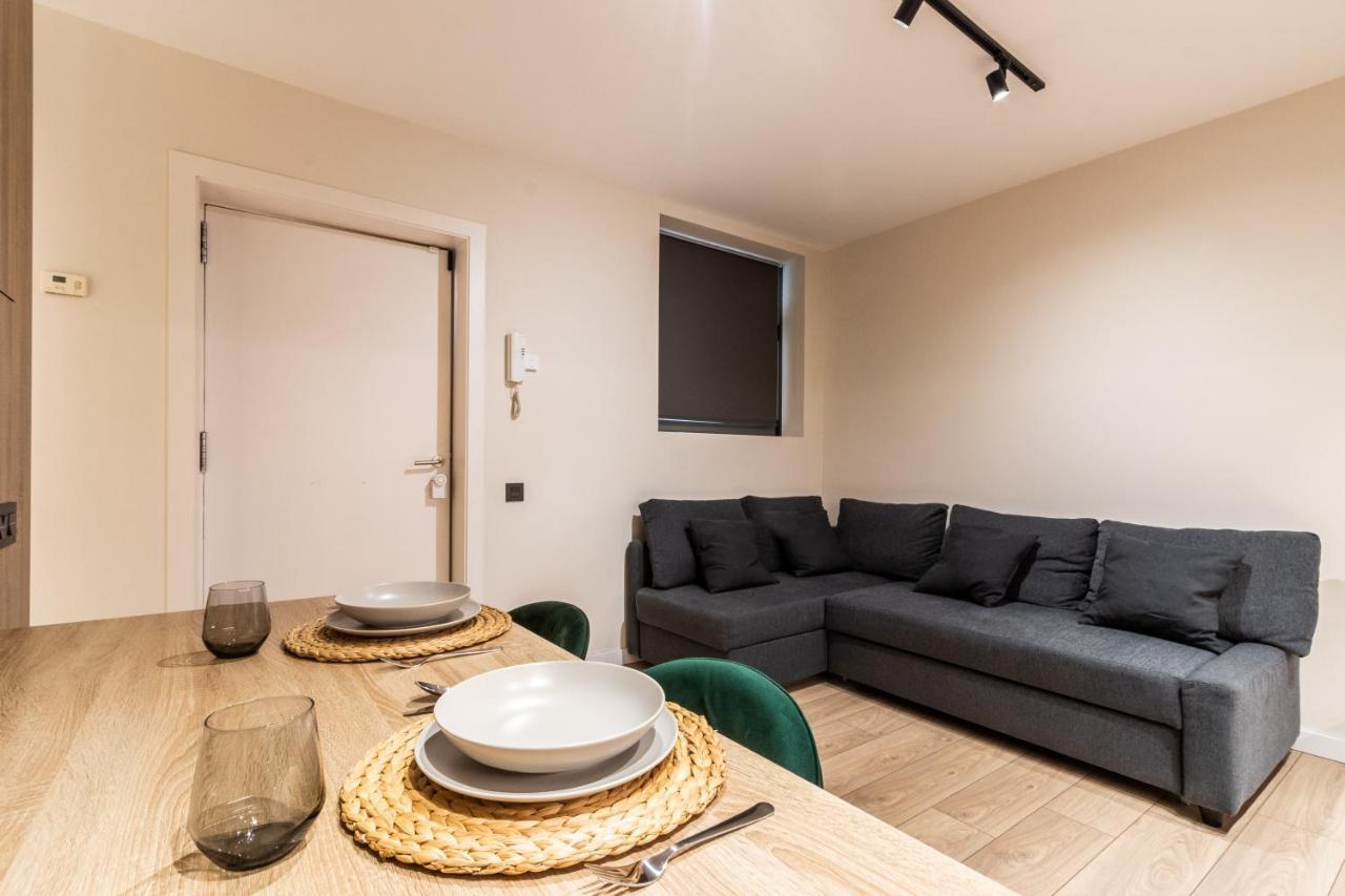Exclusive Apartments Barcelona 4 Personas G Humet Terrassa Bagian luar foto
